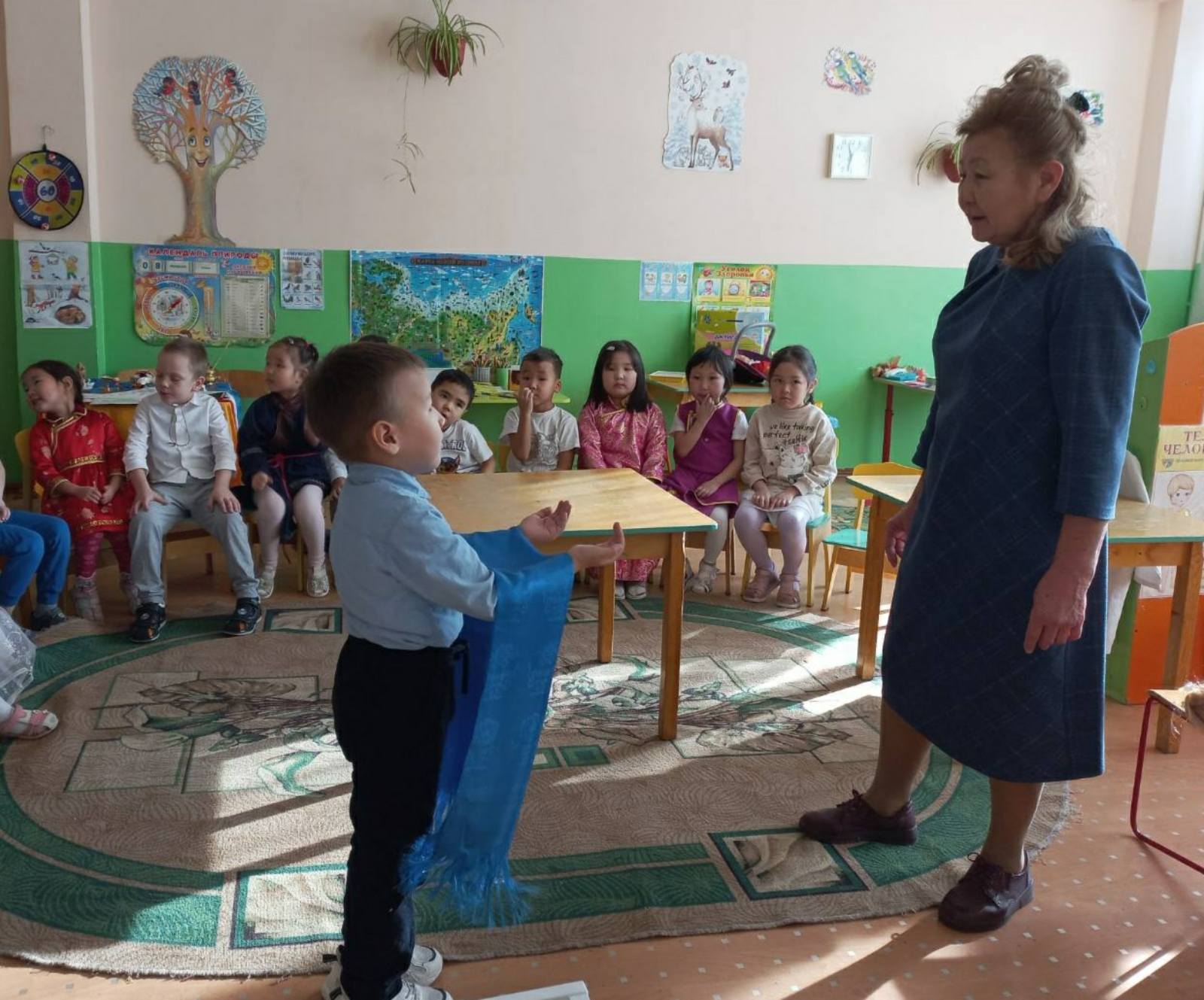 Тематическое занятие на тему: «Сагаалган — праздник белого месяца».