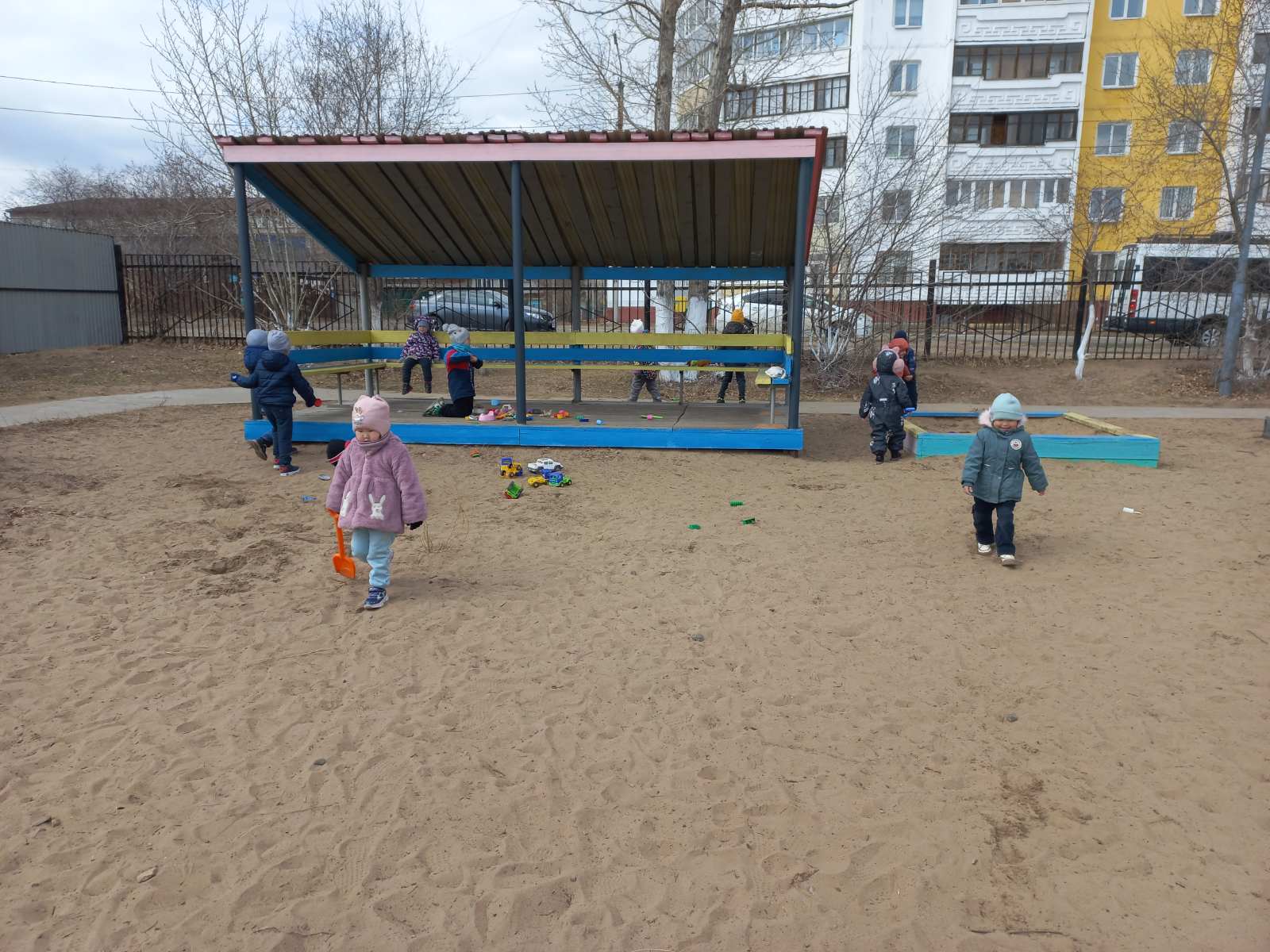 Прогулка на улице.